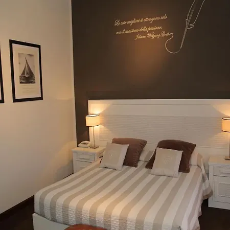 Hotel Ancora Riviera