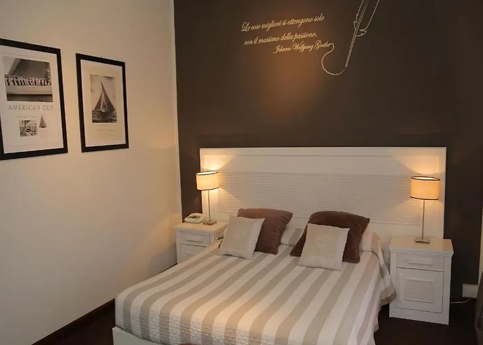 Hotel Ancora Riviera